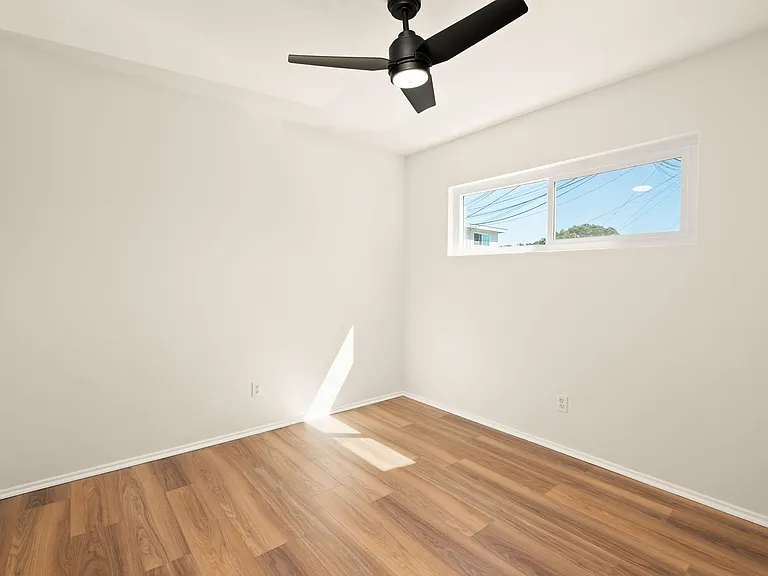 4419 Mississippi St — Photo 13