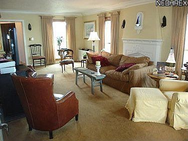 5th image of 20701 Edgecliff Dr