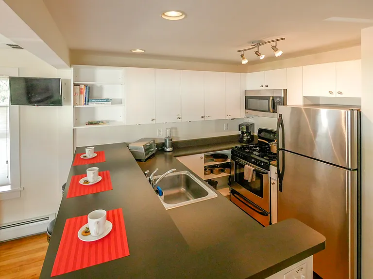 23A Lakeview Ter #23A — Photo 7