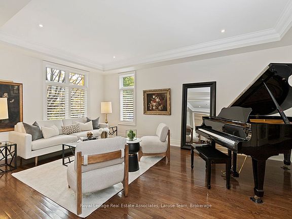 4th image of 562 Gladwyne Ct