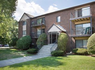 145 Waltham St APT 7, Maynard, MA 01754