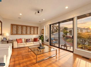 5 Schooner Hl, Oakland, CA 94618