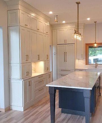 4th image of 1045 N Creek Road