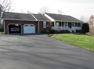 9230 Dickerson Mill Rd, Moneta, VA 24121