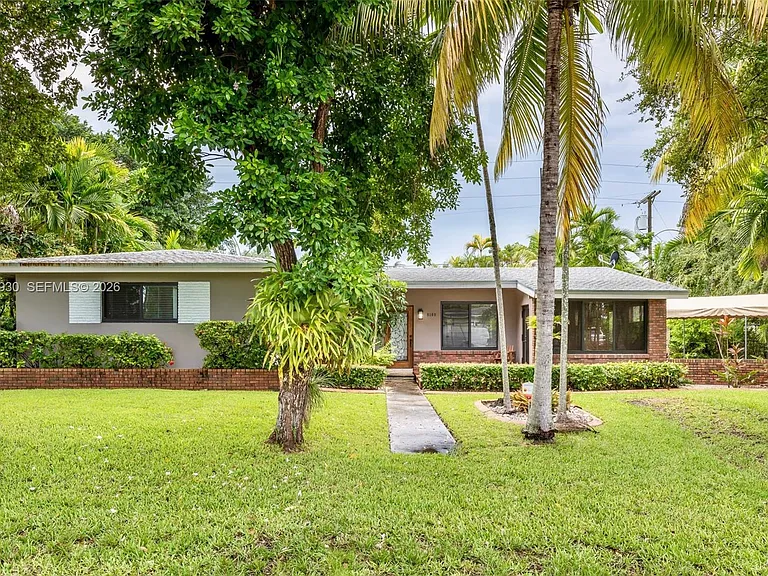 9100 SW 81st Ave — Photo 11