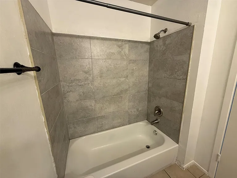 8048 Sands Point Dr #D — Photo 12