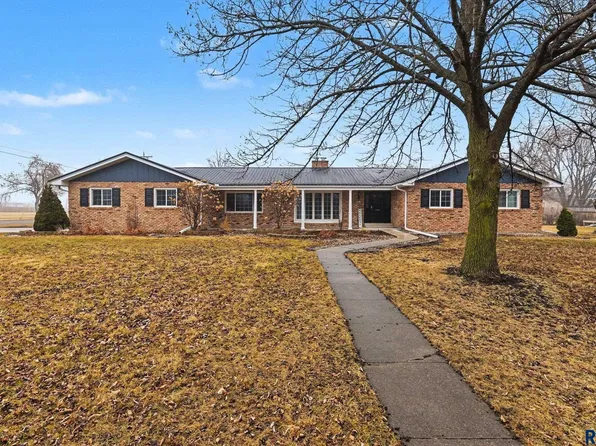 801 6th Ave SE, Pipestone, MN 56164