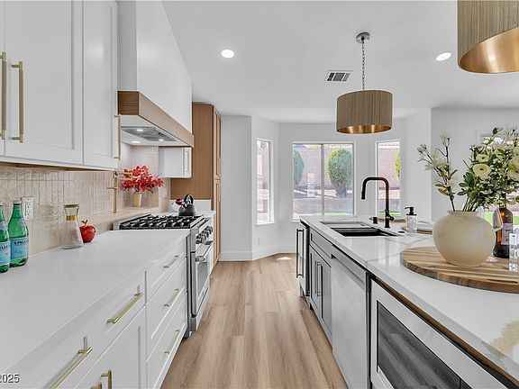 2nd image of 3109 Siena Cir