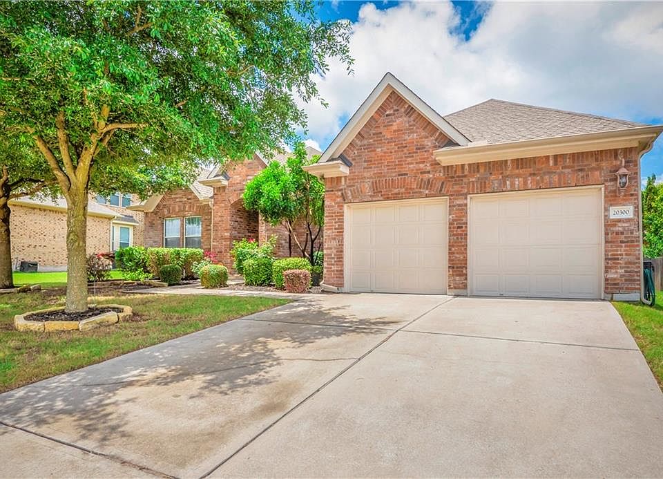 1st image of 20300 Treyburn Ln