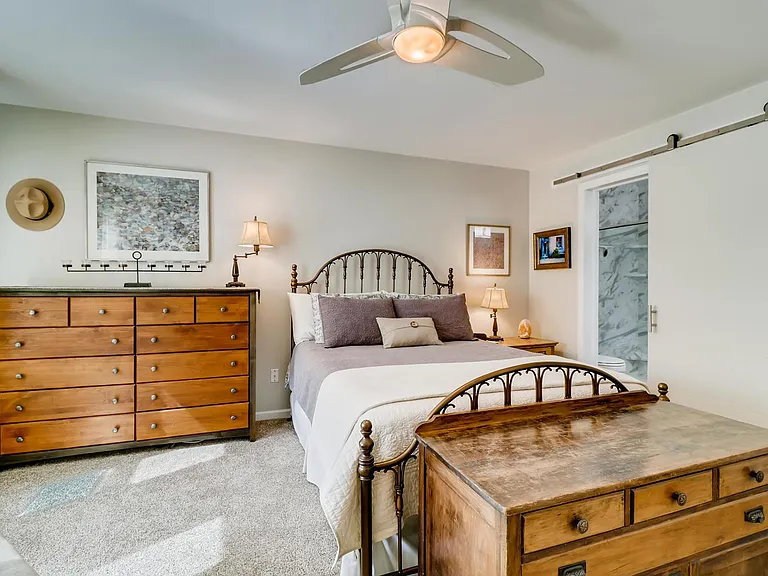 6866 Countryside Ln — Photo 12