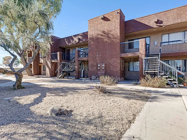 3810 N Maryvale Pkwy #1050 — Photo 15
