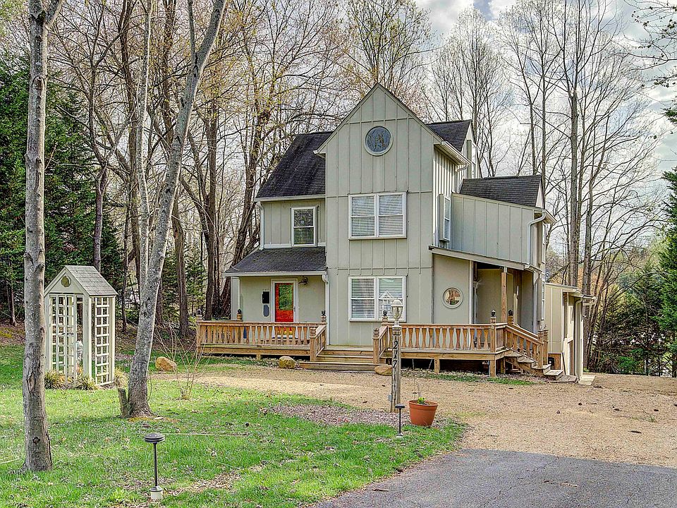 1st image of 217 Dogwood Ln