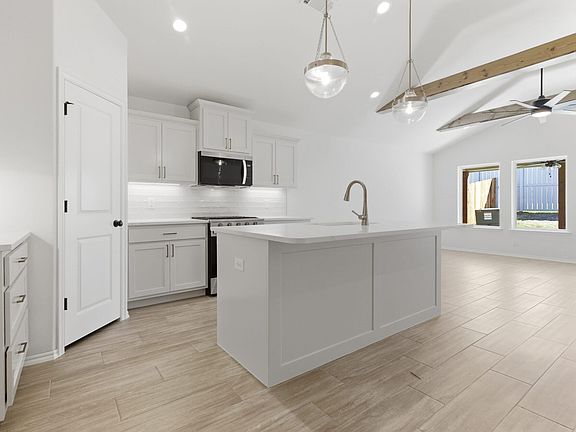 4th image of 11406 E 93rd Pl N