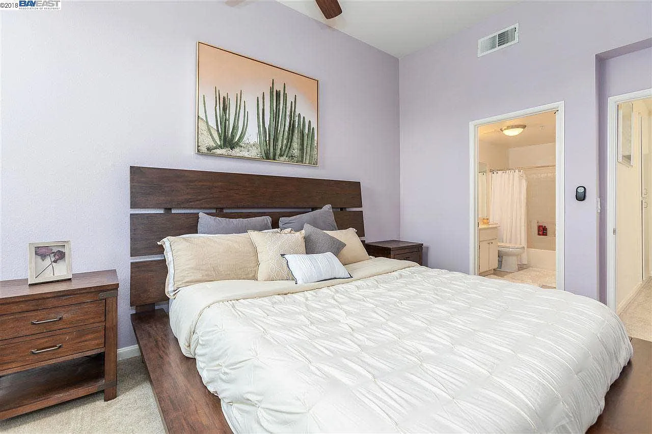 680 Atherton Pl — Photo 3