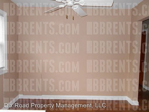 5th image of 260 Carmen Ave