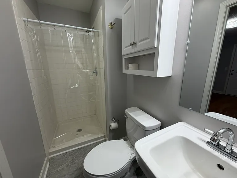 818 Lynwood Dr — Photo 18