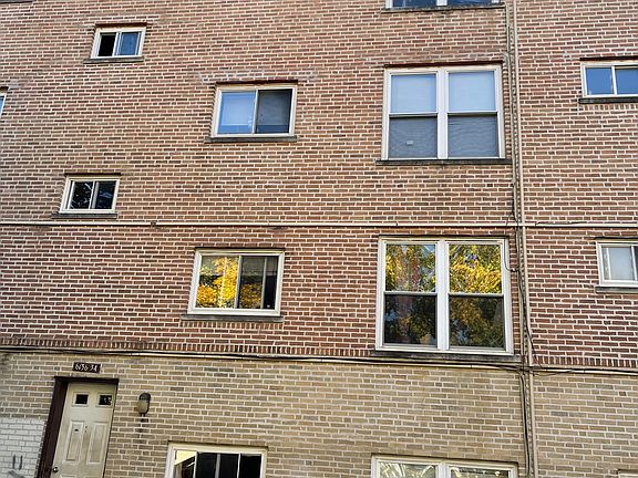 2nd image of 6134 N Seeley Ave #3W