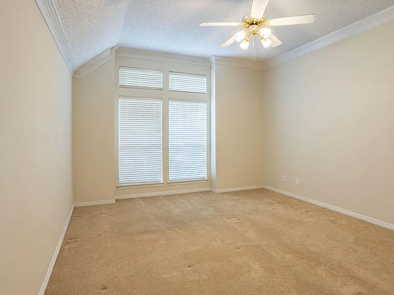 1304 Pagewynne Dr — Photo 13