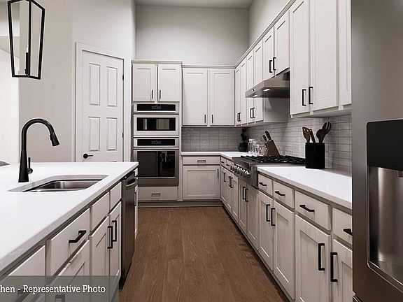 The Garland - Kitchen