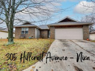 305 Hillcrest Ave, Nixa, MO 65714