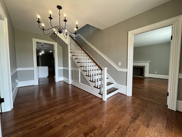 290 Kirk Ln — Photo 6