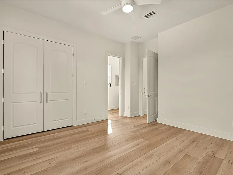 4444 Shady Lake Dr — Photo 26