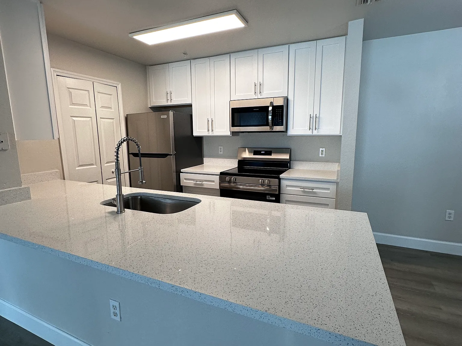 2 bed, 1150 sqft, $2,000 — Photo 4