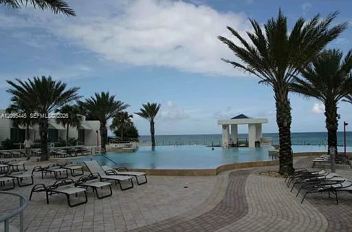 Ocean Palms Condo — Photo 2