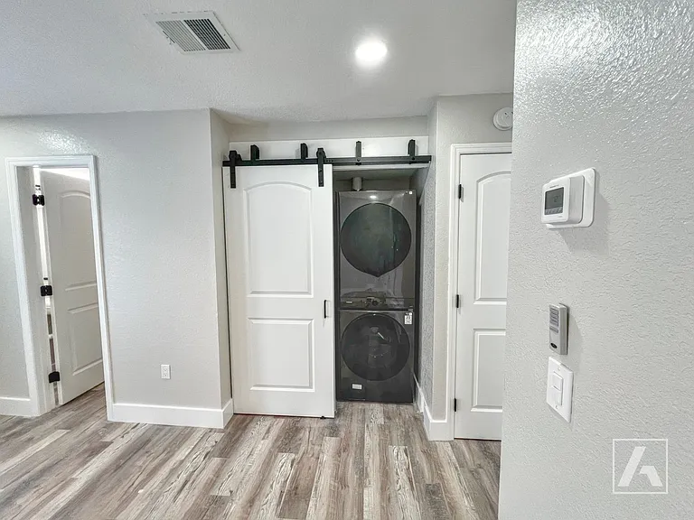 1782 Carley Ct — Photo 9