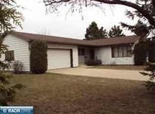 617 S Inner Dr, Hibbing, MN 55746