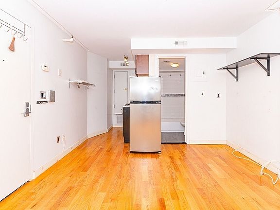 2nd image of 1145 Dean St #1F