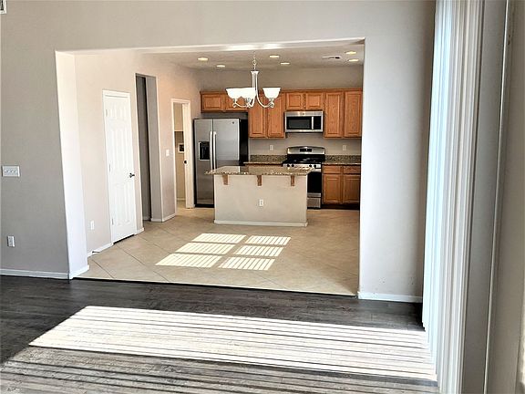 4th image of 5708 Breckenridge St