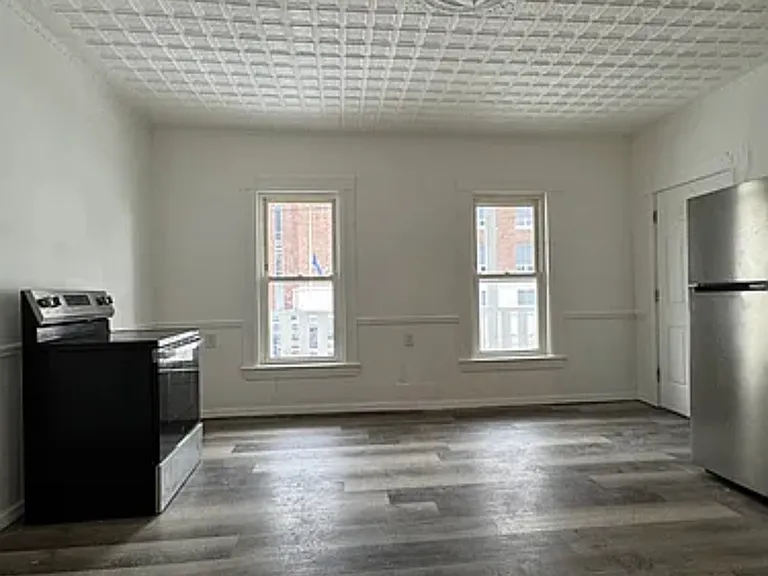 28 Notre Dame Ave #1 — Photo 32