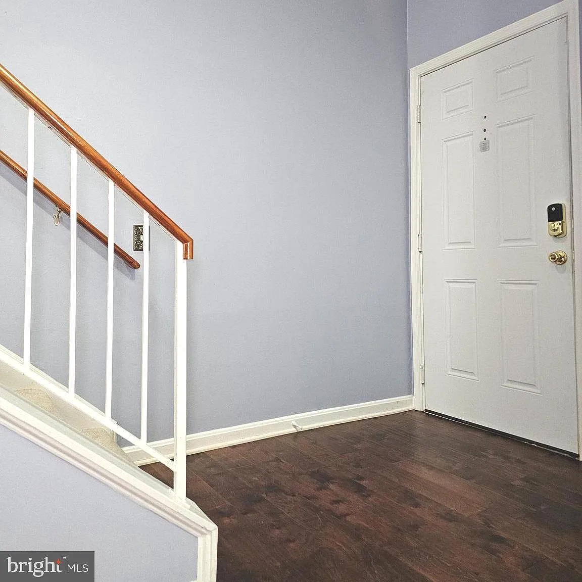 Building Photo - 8202 Catbird Cir #202