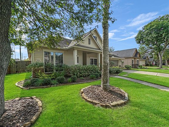 3rd image of 8322 Twining Trail Ln