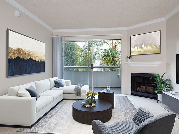 3rd image of 616 Masselin Ave #306