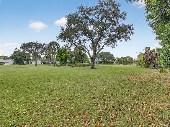 4th image of 18101 107th Avenue S