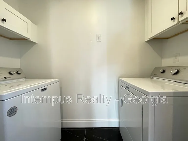 2867 Joyce Ave — Photo 18