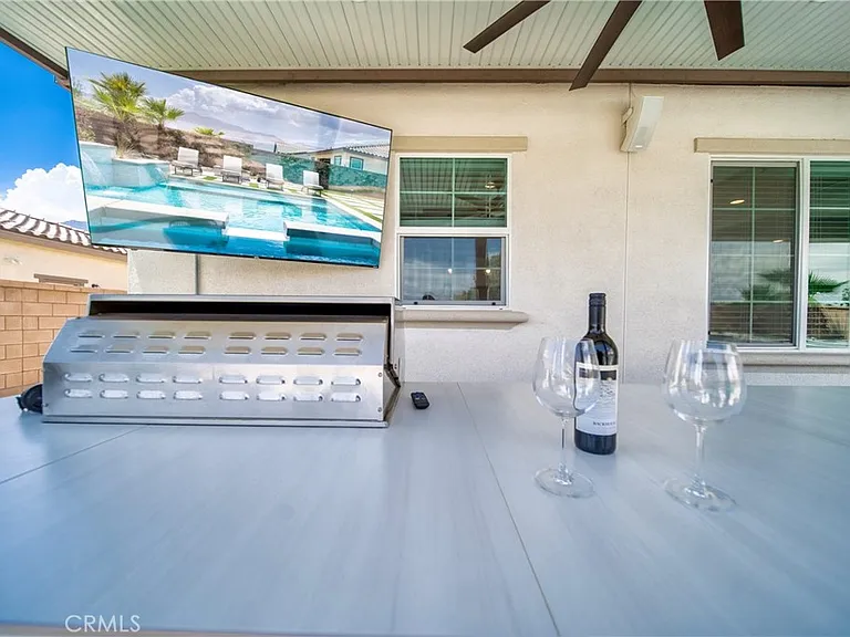 58260 Aragon Way — Photo 41