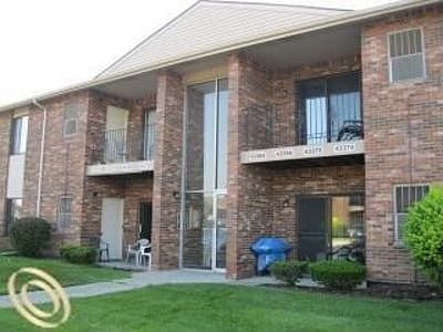 43368 Fountain Dr, Sterling Heights, Michigan