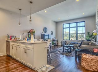 110 Market St APT 204, Saddle Brook, NJ 07663