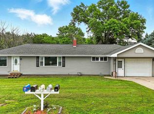 805 Jackson St, Brooklyn, IA 52211