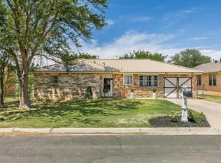 2003 13th Ave, Canyon, TX 79015