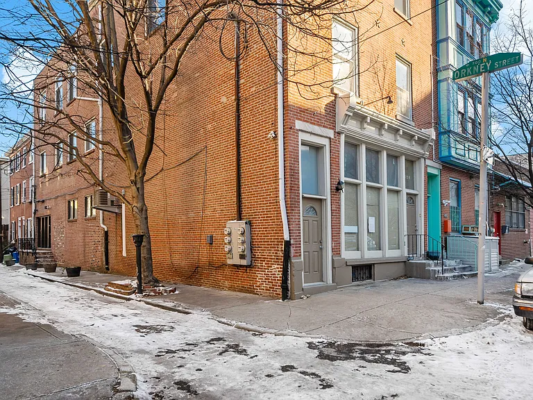 443 Fairmount Ave #C — Photo 1