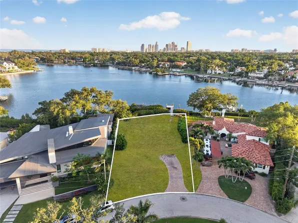 1026 Monterey Blvd NE #28, Saint Petersburg, FL 33704