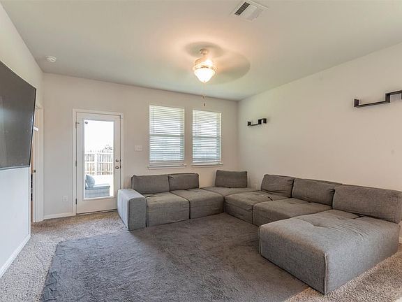 3rd image of 17326 Alturas Ave