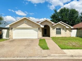222 N Beach Ln, Laredo, TX 78041