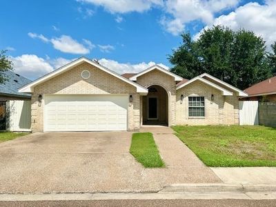222 N Beach Ln, Laredo, TX, 78041
