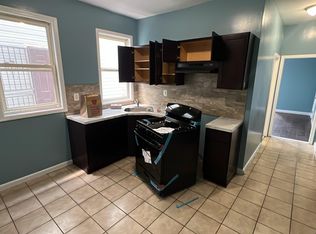 744 S 15th St #2, Newark, NJ 07103