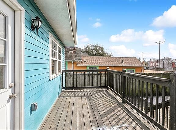 2nd image of 3022 Delachaise St